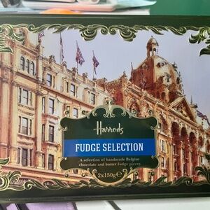 Harrods of London Fudge Tin Collectors Can Empty